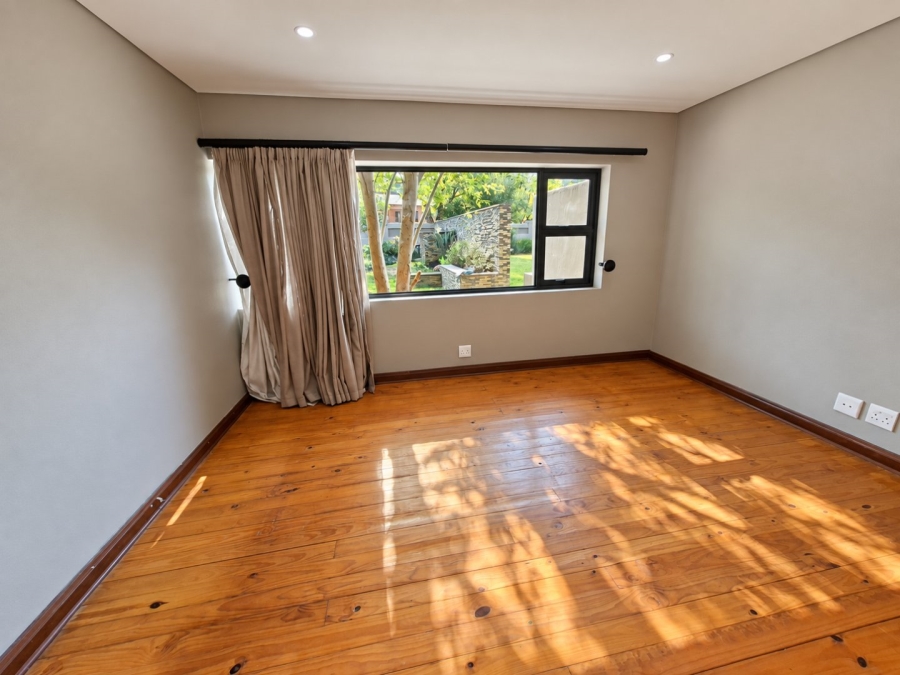 5 Bedroom Property for Sale in Waverley Free State